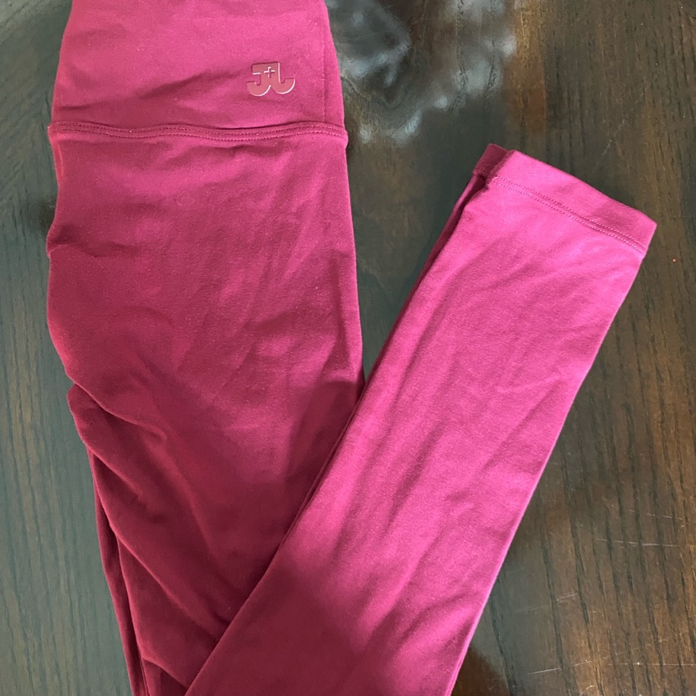 JO + JAX BURGUNDY LEGGINGS FOR SALE!!! ❤️🩰